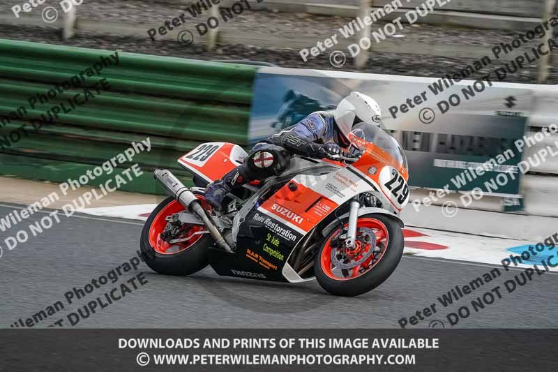 enduro digital images;event digital images;eventdigitalimages;mallory park;mallory park photographs;mallory park trackday;mallory park trackday photographs;no limits trackdays;peter wileman photography;racing digital images;trackday digital images;trackday photos